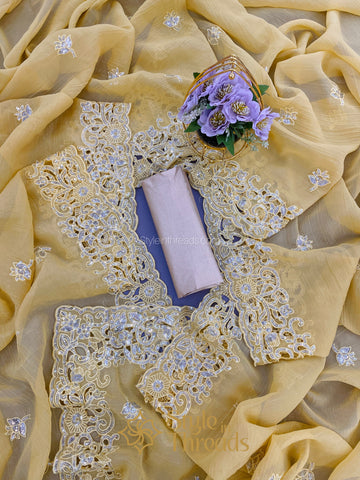 "Maanvi" Crunchy Georgette Saree