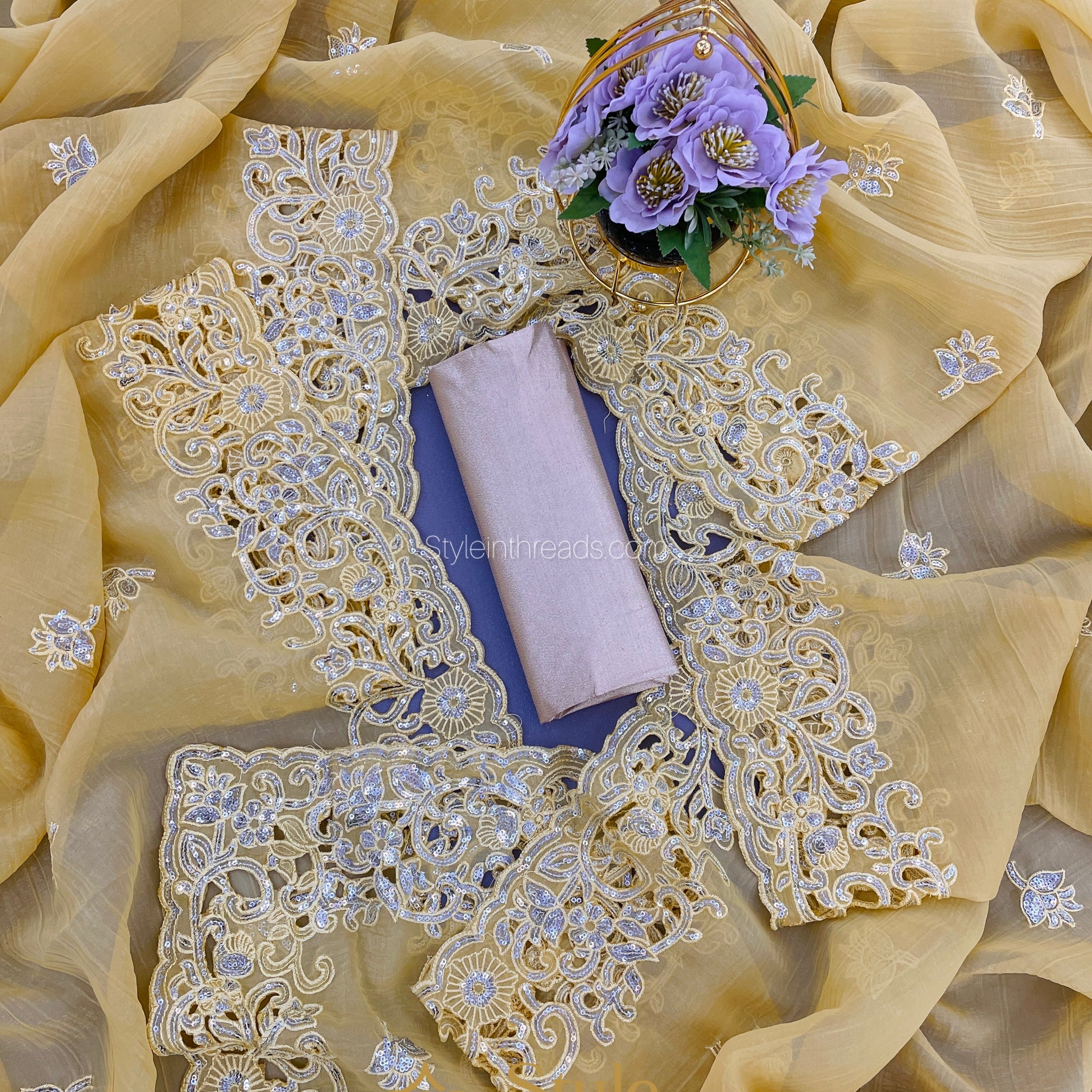 "Maanvi" Crunchy Georgette Saree