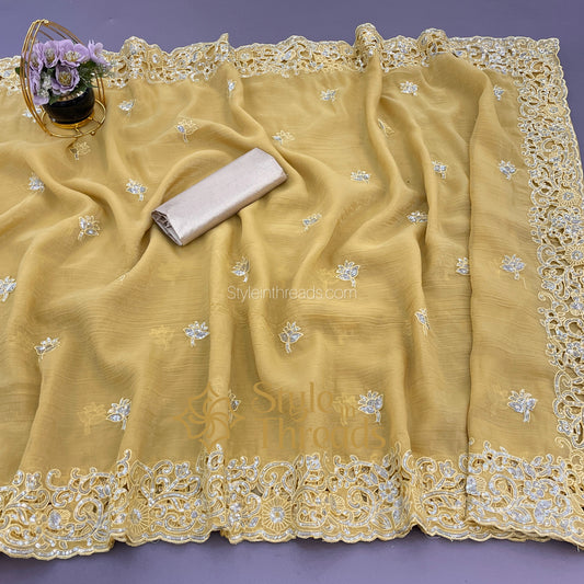 "Maanvi" Crunchy Georgette Saree