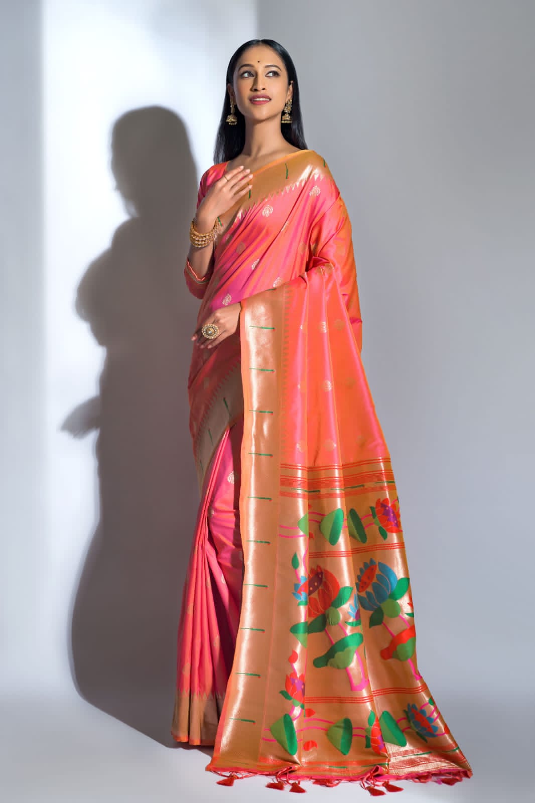 Pink Dual Tone Soft Paithani Silk Hand Woven Saree